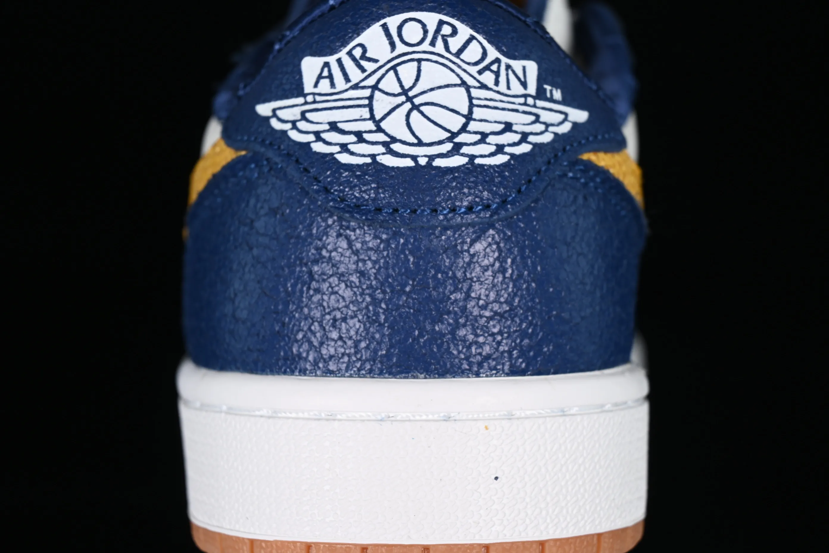 All categories Air Jordan Jordan series basketball shoes Air Jordan 1 Low Z version Air Jordan 1 Low OG AJ1 Joe 1 white blue yellow hook burst pattern low-top cultural casual sneakers CZ0790-103